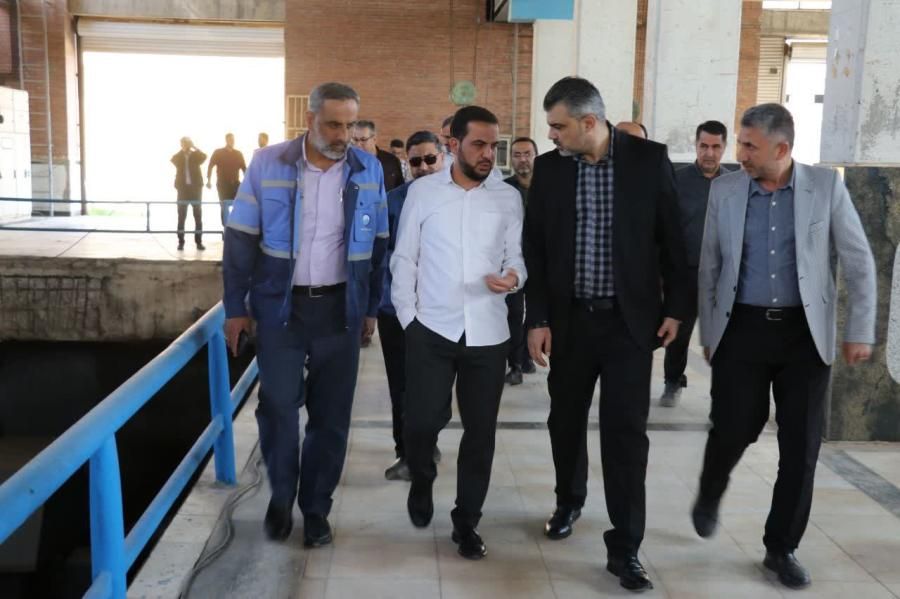 بازدید نماینده اهواز از تصفیه‌خانه شماره ۲ کیان‌آباد