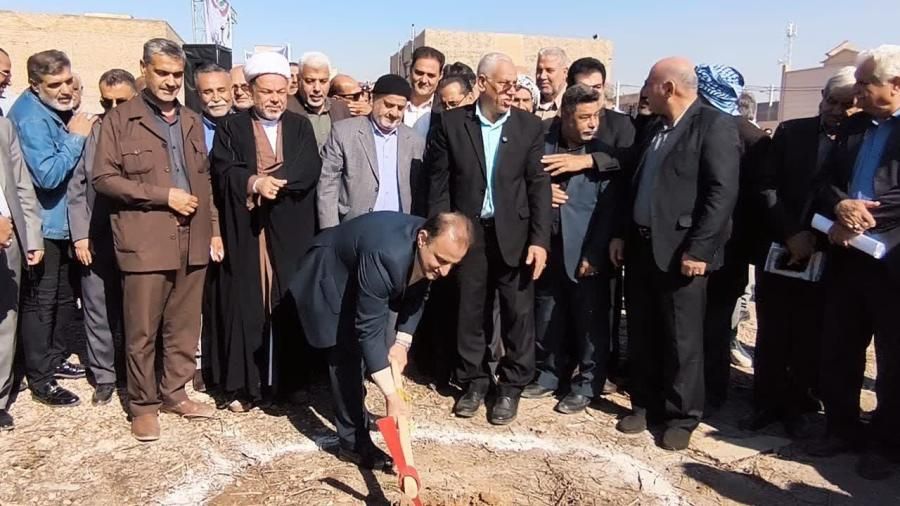 نخستین پروژه تعاونی مسکن بازنشستگان تأمین اجتماعی کشور در اهواز کلید خورد